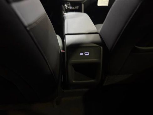 Used 2025 Buick Envista Preferred w/ Convenience II Package FWD image 28