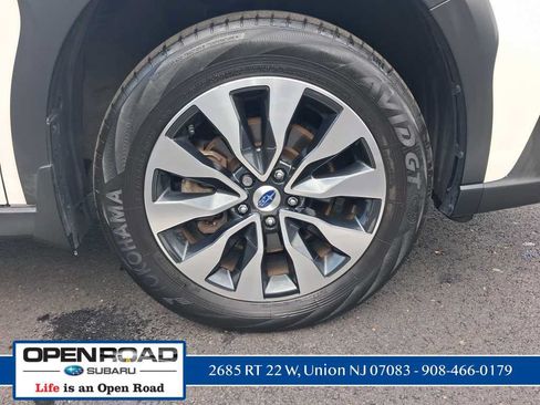 Used 2023 Subaru Outback Touring AWD/4WD image 9