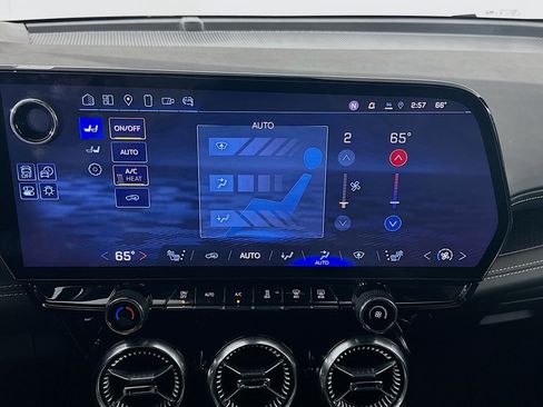 Used 2024 Chevrolet Blazer EV LT image 24