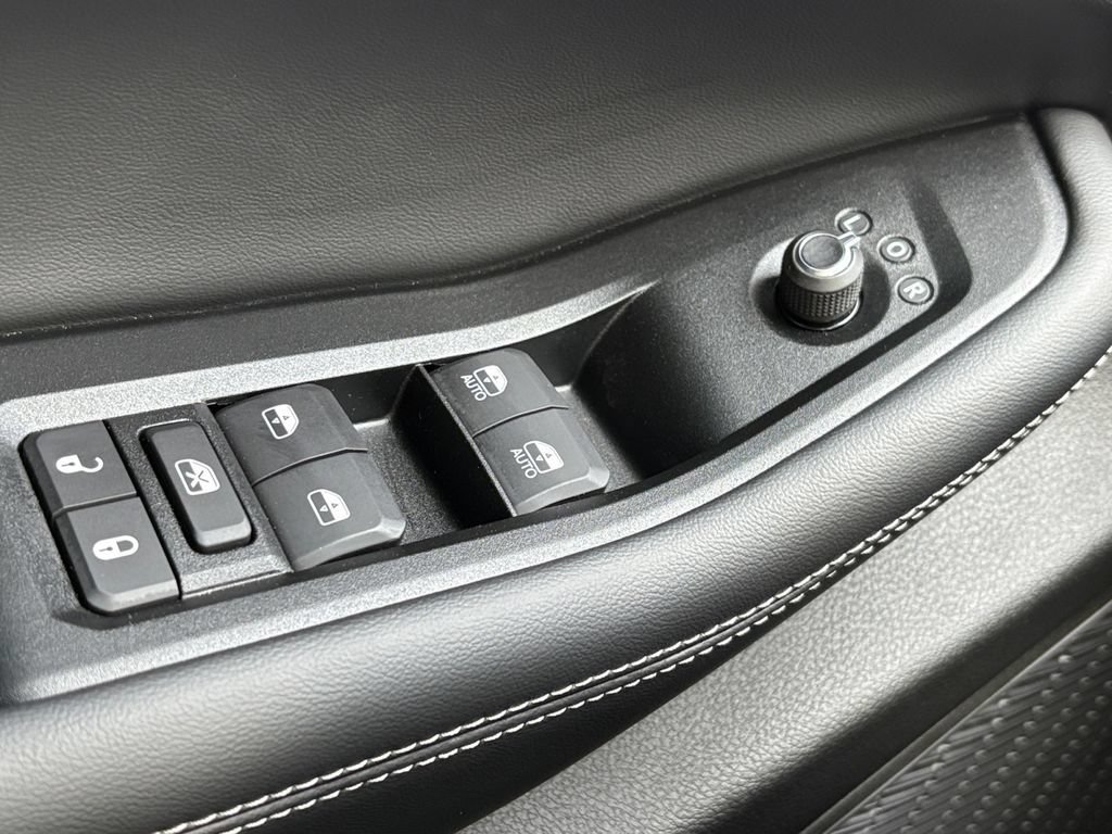 New 2026 Jeep Grand Cherokee Laredo X RWD image 13