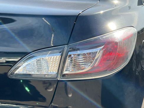 Used 2013 MAZDA MAZDA3 i SV FWD image 18