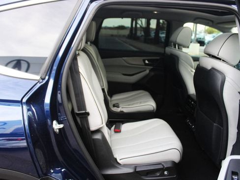 Used 2023 Acura MDX w/ Advance Package AWD/4WD image 17