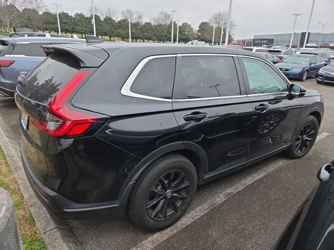 Used 2025 Honda CR-V EX-L image 3