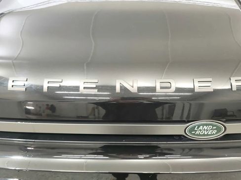 Used 2022 Land Rover Defender 90 V8 image 17