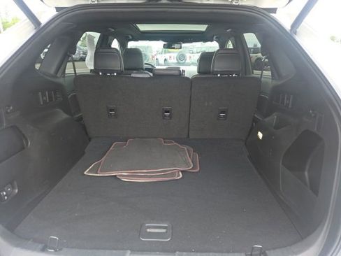 Used 2023 Ford Edge ST-Line w/ Class II Trailer Tow Package AWD/4WD image 11