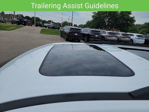 Certified 2023 Chevrolet Traverse RS w/ LPO, Floor Liner Package AWD/4WD image 24