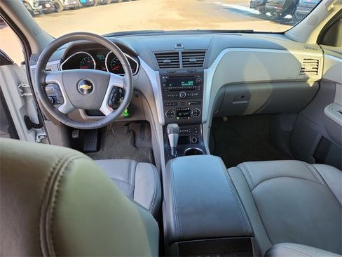 Used 2011 Chevrolet Traverse LT w/ Personal Connectivity Package image 18