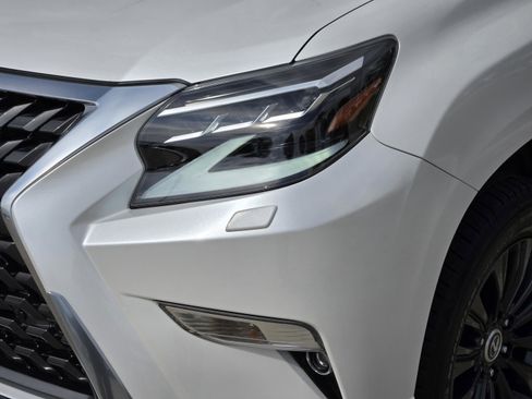 Certified 2023 Lexus GX 460 Luxury w/ Sport Design Package AWD/4WD image 43