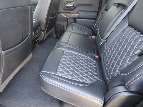 Used 2020 Chevrolet Silverado 1500 LT Trail Boss image 9