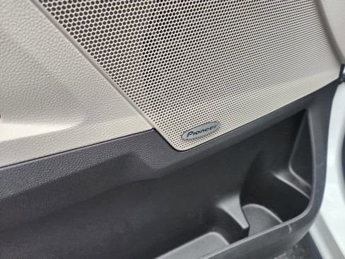 Used 2014 Chevrolet Equinox LT image 18