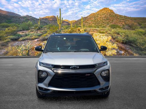 Used 2023 Chevrolet TrailBlazer RS w/ Convenience Package FWD image 5