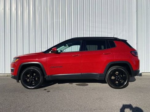 Used 2018 Jeep Compass Latitude w/ Popular Equipment Group image 4