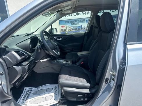 Used 2021 Subaru Forester Premium AWD/4WD image 8