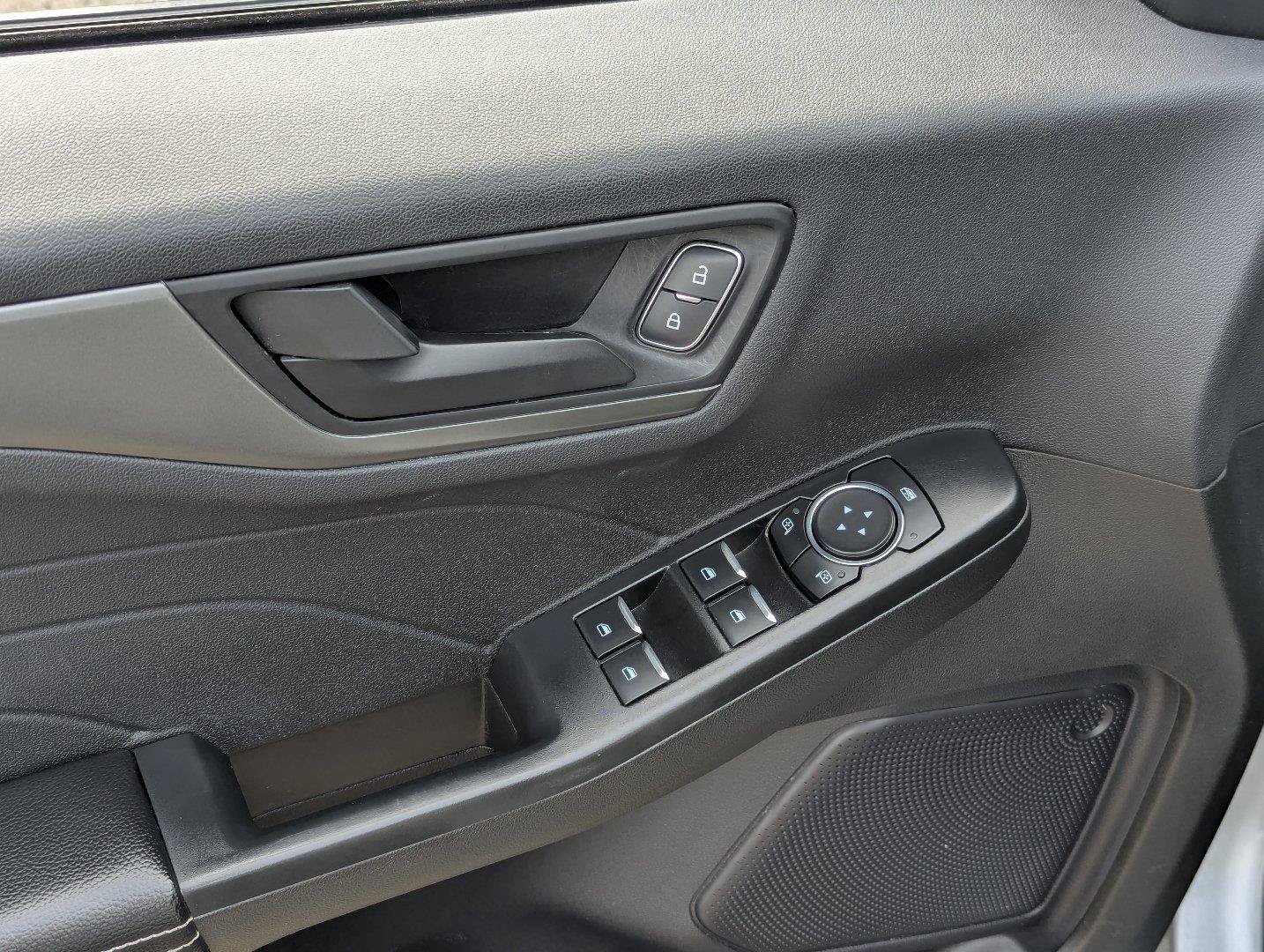 Used 2024 Ford Escape Active AWD/4WD image 11