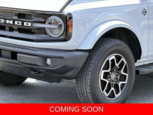 Used 2023 Ford Bronco Outer Banks AWD/4WD image 5