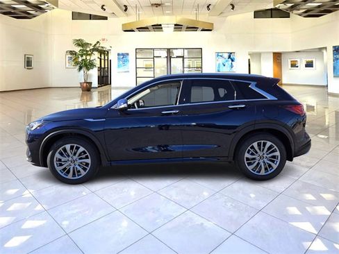 New 2025 INFINITI QX50 Luxe image 4