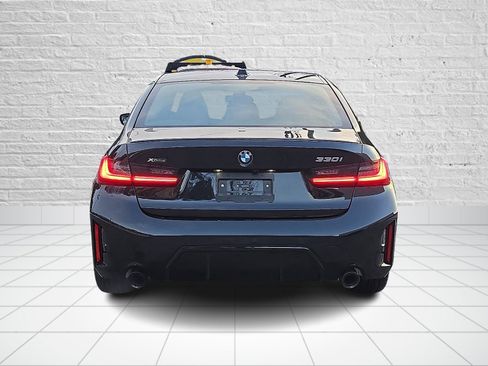 Used 2025 BMW 330i xDrive Sedan w/ M Sport Package image 5