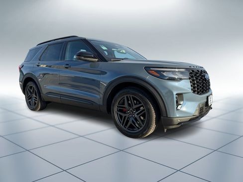 New 2026 Ford Explorer ST w/ Sun And Sound Package image 2