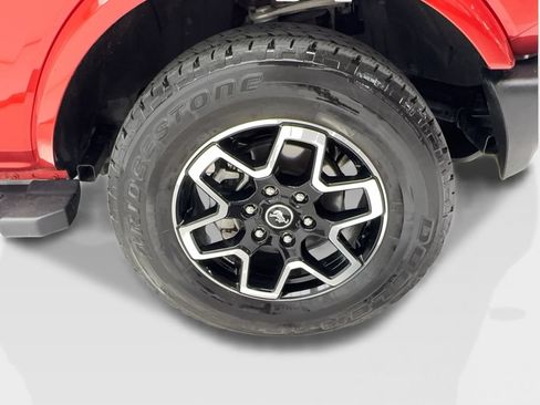 Used 2024 Ford Bronco Outer Banks AWD/4WD image 14