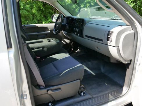 Used 2011 GMC Sierra 1500 W/T RWD image 21