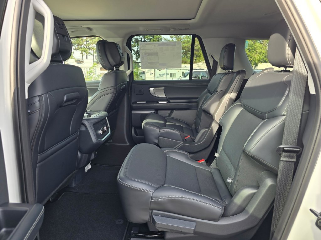 New 2027 Ford Expedition Max Platinum w/ Driver's Package AWD/4WD image 12