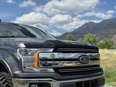 Used 2019 Ford F150 Lariat w/ FX4 Off-Road Package AWD/4WD image 18
