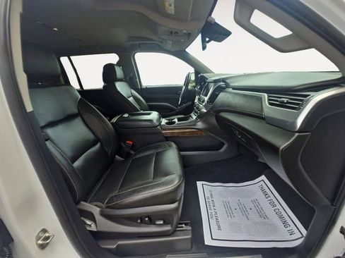 Used 2019 Chevrolet Suburban LT AWD/4WD image 15