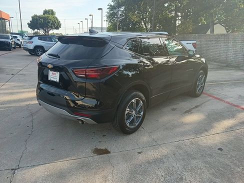Used 2025 Chevrolet Blazer LT FWD image 7