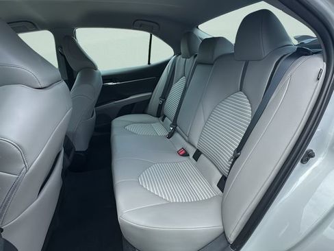 Used 2023 Toyota Camry SE FWD image 13