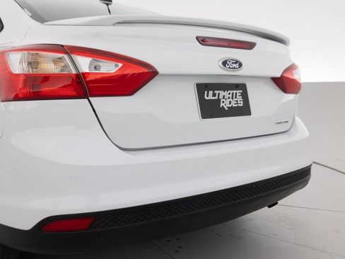 Used 2013 Ford Focus SE FWD image 17