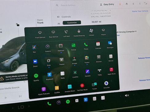 Used 2024 Tesla Model Y Long Range image 18