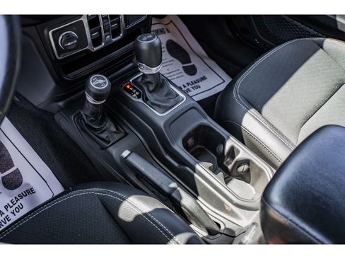 Used 2023 Jeep Wrangler Unlimited Sport image 18