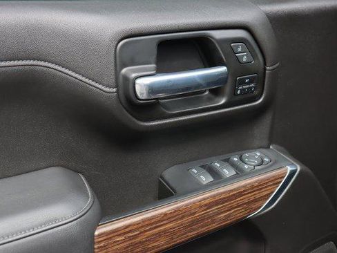 Certified 2021 Chevrolet Silverado 1500 High Country w/ Z71 Off-Road Package image 19