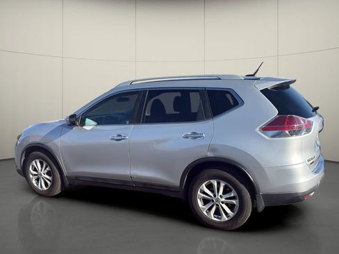 Used 2014 Nissan Rogue SV FWD image 5