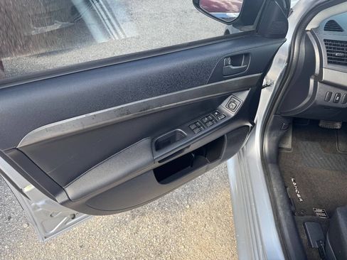 Used 2015 Mitsubishi Lancer ES FWD image 8
