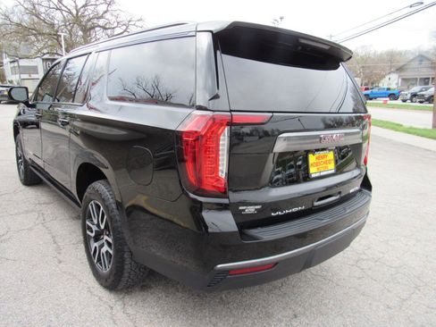 Used 2021 GMC Yukon XL AT4 w/ AT4 Premium Package image 11