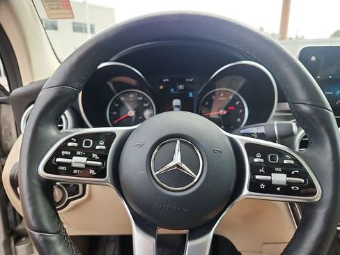 Used 2021 Mercedes-Benz GLC 300 4MATIC image 19