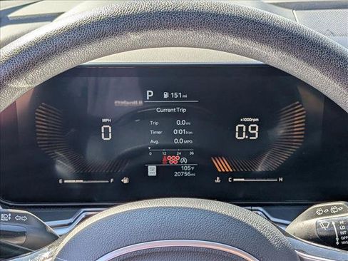 Used 2025 Kia Sorento LX FWD image 10