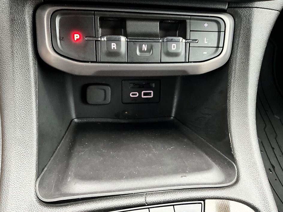 Used 2023 GMC Acadia AT4 w/ Technology Package AWD/4WD image 23