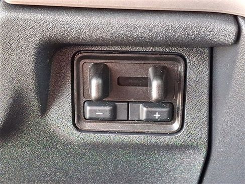 Used 2025 Ford Expedition Max Active image 26