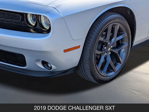Used 2019 Dodge Challenger SXT w/ Blacktop Package image 10