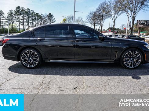 Used 2022 BMW 750i xDrive w/ M Sport Package AWD/4WD image 11