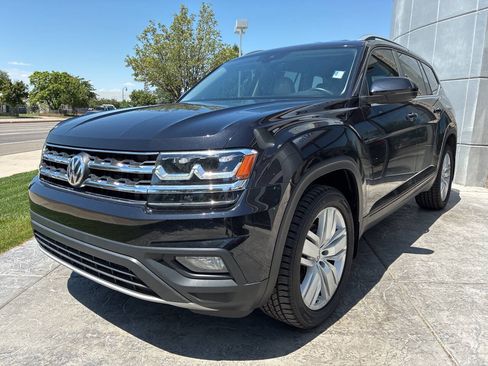 Used 2019 Volkswagen Atlas SE w/ Towing Package FWD image 3