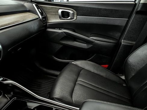 Used 2022 Kia Sorento S w/ Panoramic Sunroof Package image 25