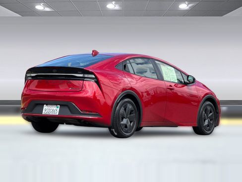 Certified 2024 Toyota Prius Prime FWD image 8