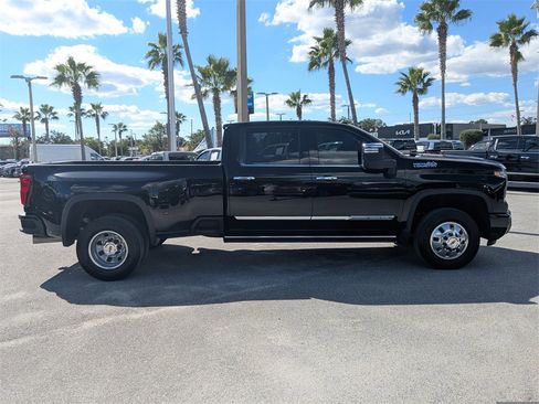 Certified 2024 Chevrolet Silverado 3500 High Country w/ High Country Premium Package image 2