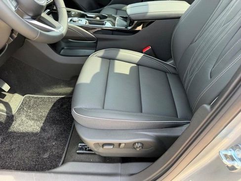 New 2026 Buick Envision Avenir image 20