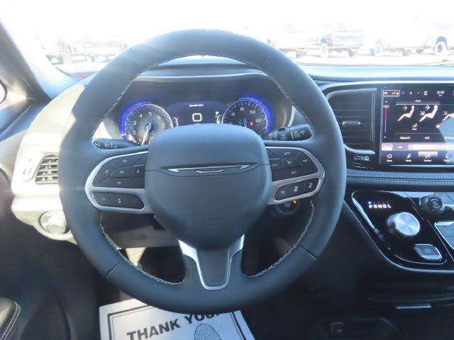 New 2027 Chrysler Pacifica Select AWD/4WD image 33