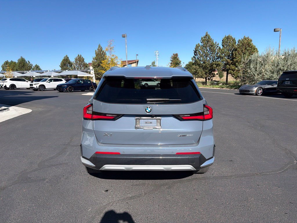 Used 2023 BMW X1 xDrive28i w/ Premium Package AWD/4WD image 4