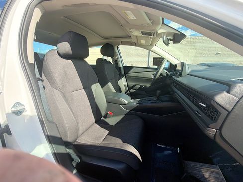 Used 2025 Honda Accord SE image 31